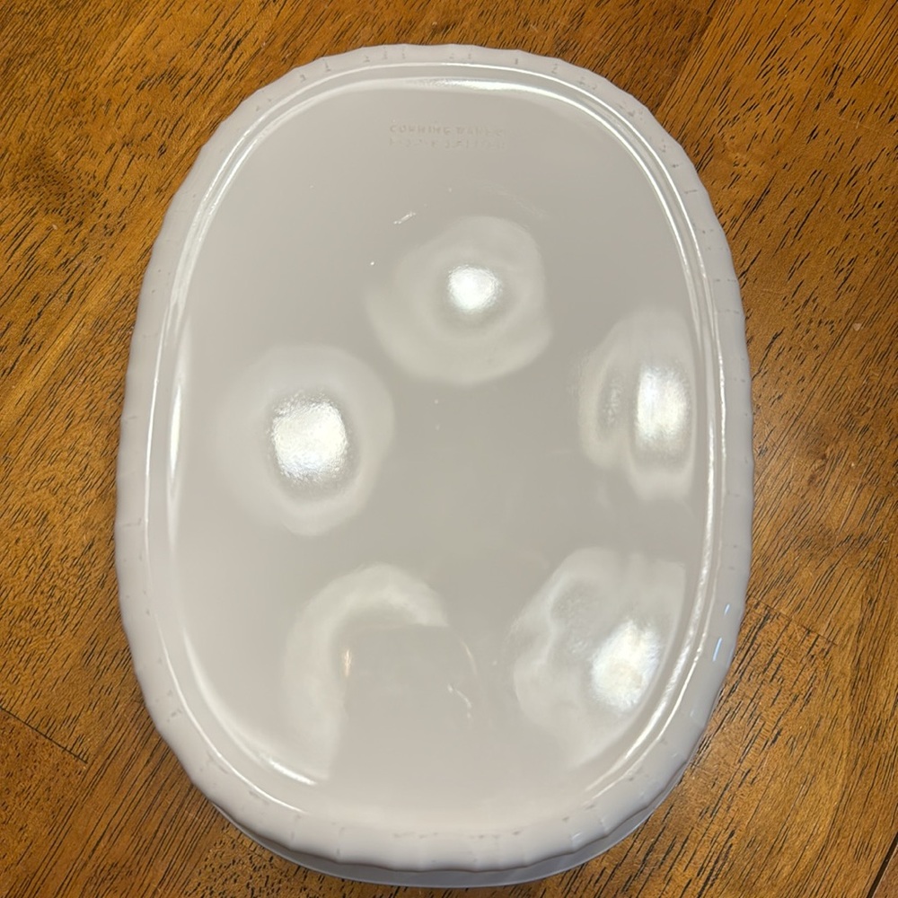 Corning ware French white,1.8 ltr. oval casserole w/ lid. - Picture 7 of 8